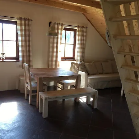 Chalupa Podbrdovka Feriehus *